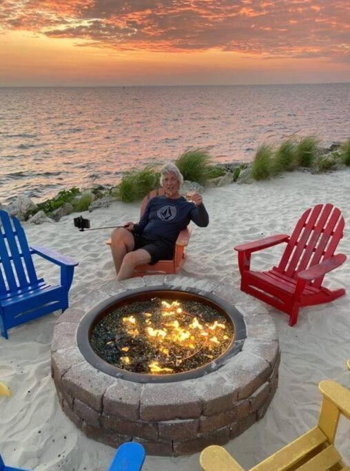 On The Rocks Villa Tampa Eksteriør bilde